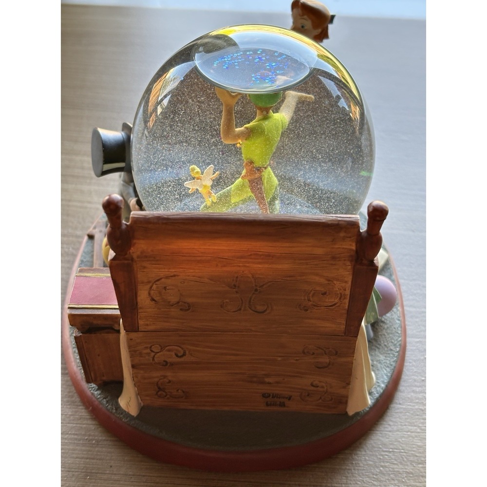 Walt Disney Peter Pan Cindy Water Globe - Picture 4 of 14